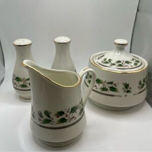 Royal Limited Holly Holiday Creamer & Sugar Bowl Vintage salt and pepper shaker